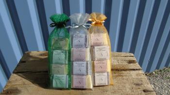 Four lavandin & lavender soaps for guests